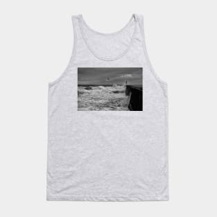 Stormy weather at Tynemouth Pier - Monochrome Tank Top